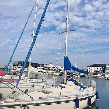 Guy 33 - Sailing Yacht Botel *