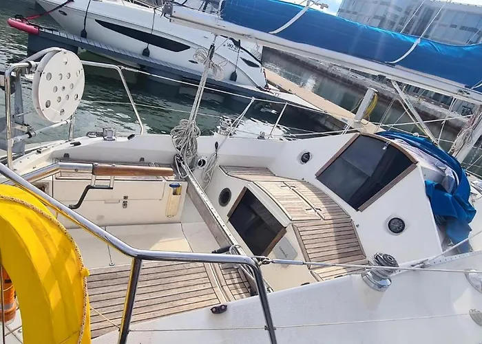 보트호텔 Private Yacht In The Heart Of *