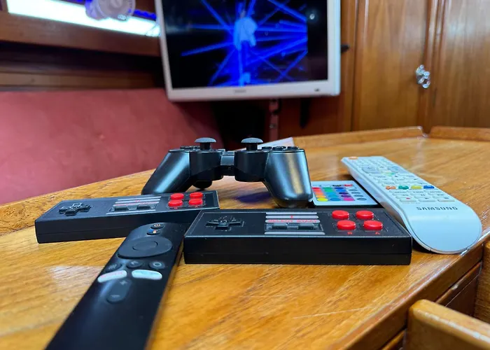 보트호텔 Private Yacht In The Heart Of *