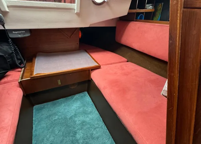 보트호텔 Private Yacht In The Heart Of *