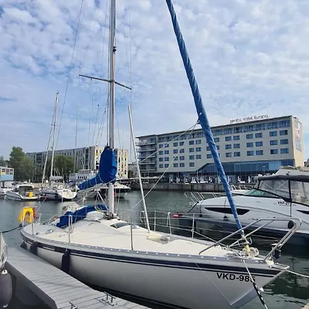 Hotel en barco Private Yacht In The Heart Of
