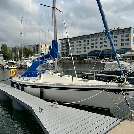 Private Yacht In The Heart Of *