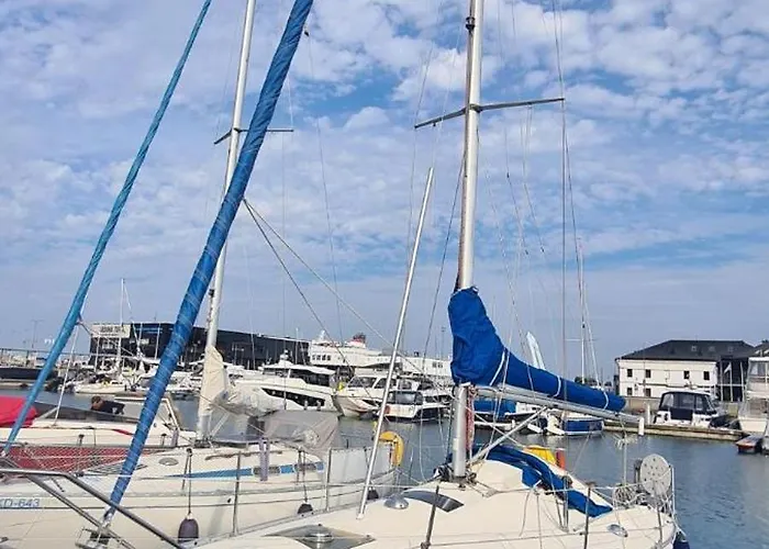 Private Yacht In The Heart Of Båthotell *